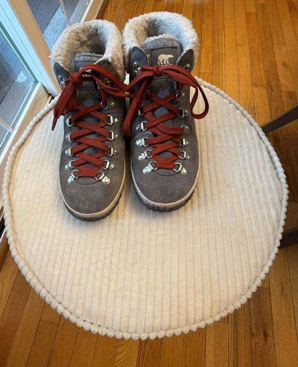 Sorel Out 'N About Plus Conquest Boots Size 8.5 Gray Quarry